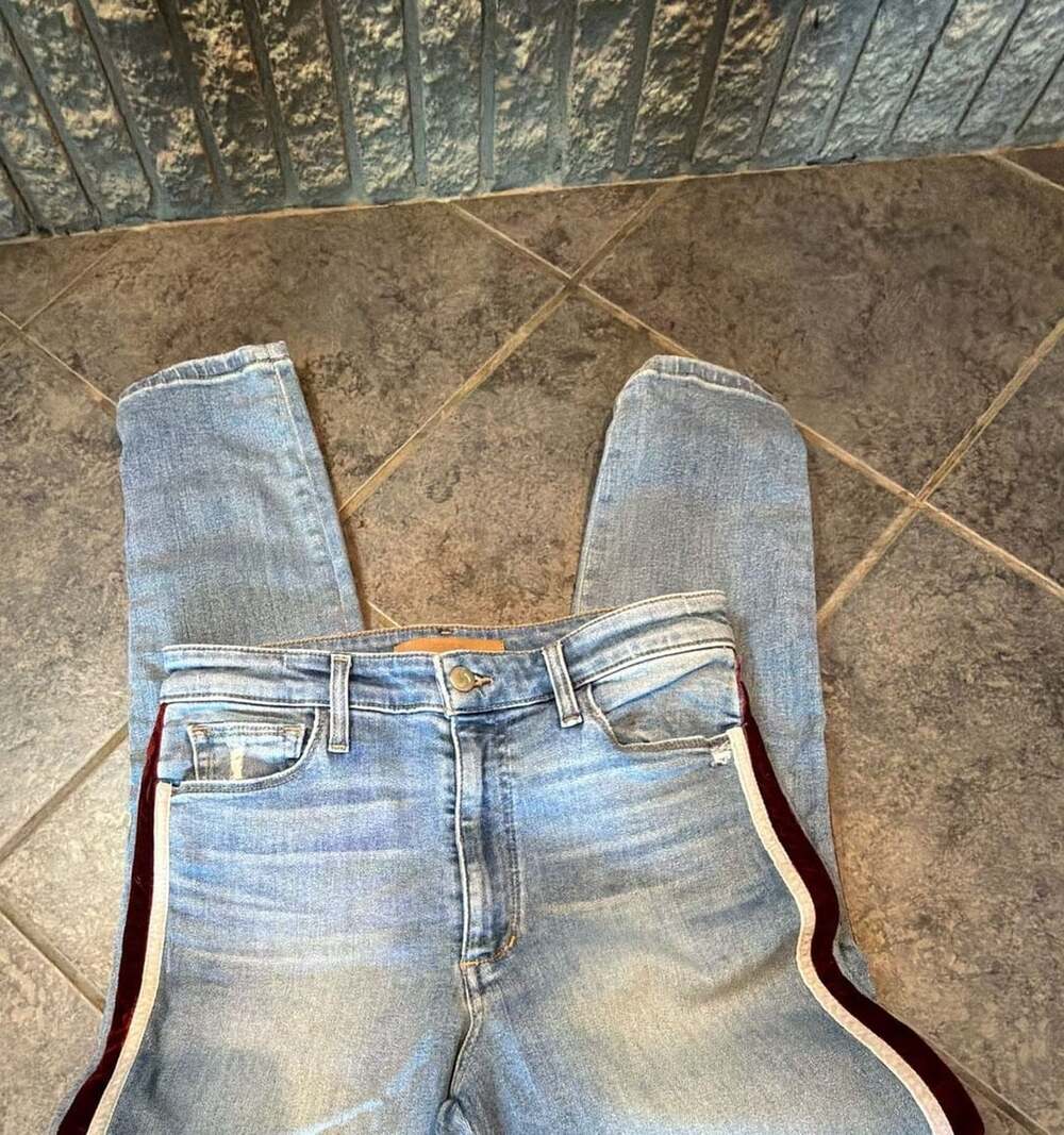 277 JOE'S JEANS The Charlie High Rise Skinny Ankle Jeans Size 28 Side Stripe